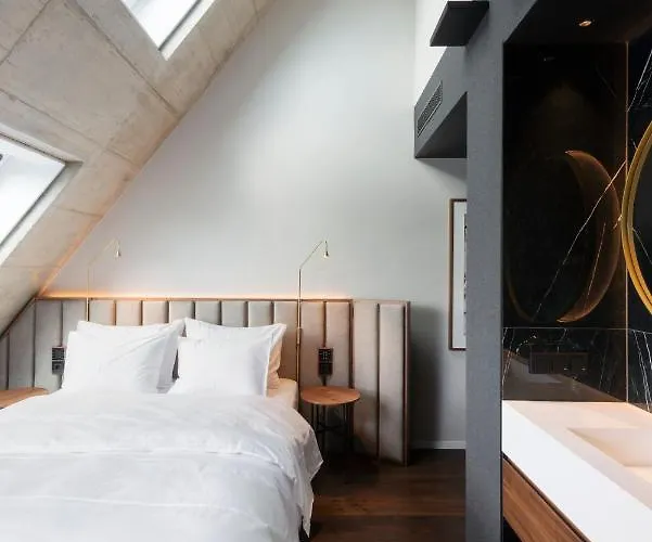 Legend Hotel Colonia