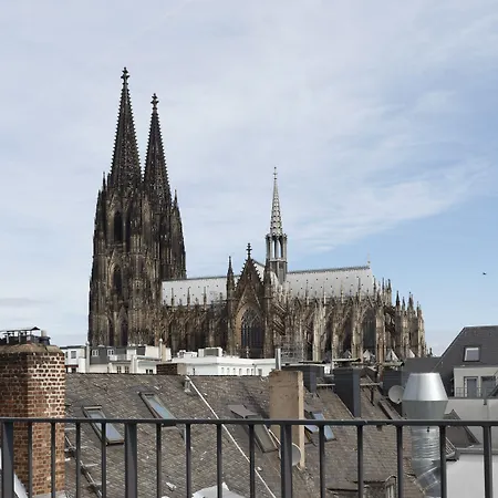 Legend Szálloda Köln